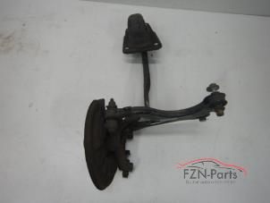 Begagnade Bakre upphängning, vänster Volkswagen Golf VII (AUA) Pris € 199,00 Inklusive moms erbjuds av FZN Parts