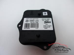 Begagnade Kurvtagningsljusmodul Volkswagen Passat Pris € 109,00 Inklusive moms erbjuds av FZN Parts