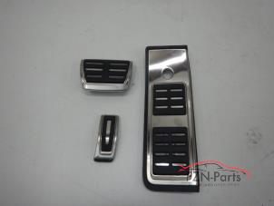 Begagnade Set med pedaler Audi A5 Pris € 99,00 Inklusive moms erbjuds av FZN Parts