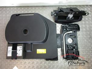 Begagnade Domkraftsset Audi A5 Pris € 99,00 Inklusive moms erbjuds av FZN Parts