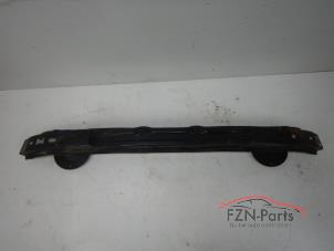 Begagnade Stötfångarram, bak BMW Z4 Roadster (E85) 2.0 16V Pris € 49,01 Inklusive moms erbjuds av FZN Parts