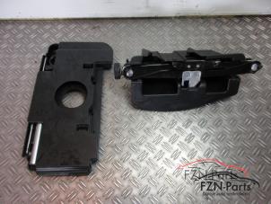 Begagnade Domkraftsset Audi A5 Sportback (8TA) Pris € 79,00 Inklusive moms erbjuds av FZN Parts