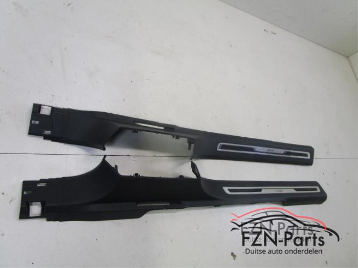 Dekorstripe från en Volkswagen Tiguan 2016