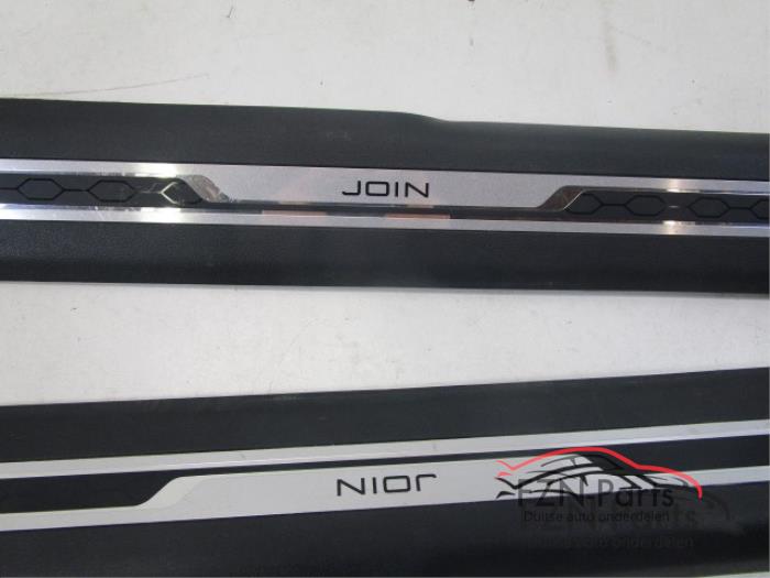 Dekorstripe från en Volkswagen Tiguan 2016