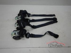 Begagnade Set med säkerhetsbälten, fram + bak Kia Picanto (JA) Pris € 399,00 Inklusive moms erbjuds av FZN Parts