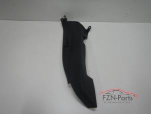 Begagnade Sidolist, vänster bak Volkswagen Passat Pris € 49,01 Inklusive moms erbjuds av FZN Parts