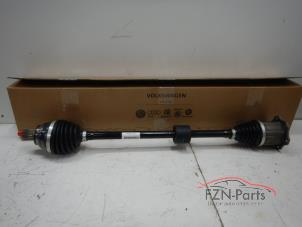 Nieuwe Aandrijfas rechts-voor Volkswagen Golf VII (AUA) Prijs € 349,00 Inclusief btw aangeboden door FZN Parts