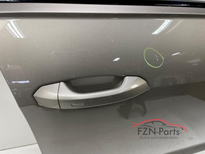 Portier 4Deurs rechts-voor van een Audi A6 Avant (C8)  2021