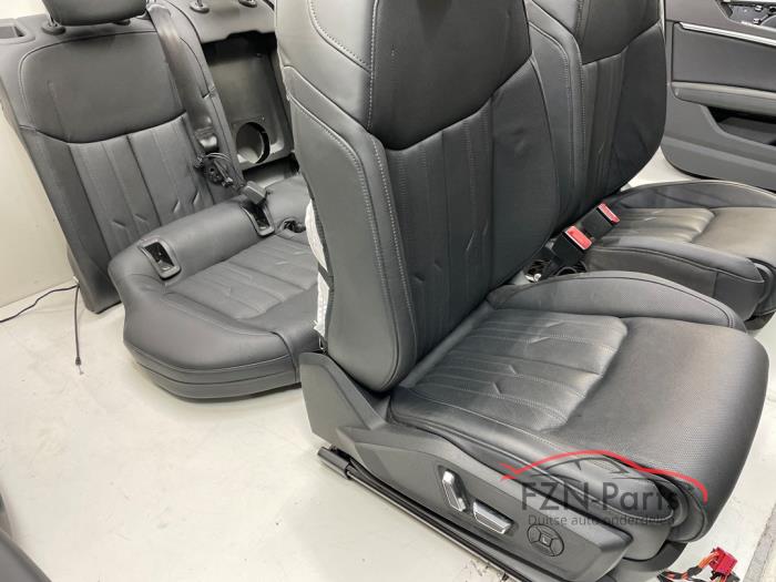 Zestaw powlok (kompletny) z Audi A6 Avant (C8)  2021