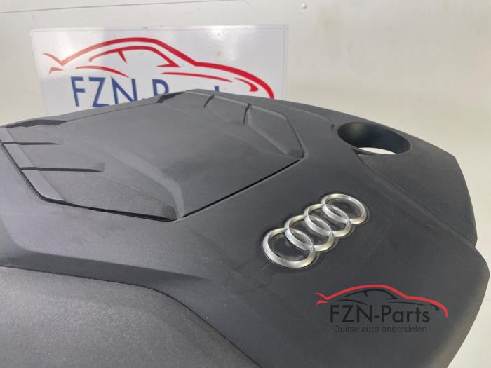 Afdekplaat motor van een Audi A6 Avant (C8)  2021