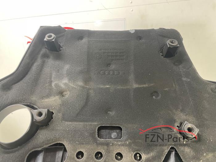 Afdekplaat motor van een Audi A6 Avant (C8)  2021