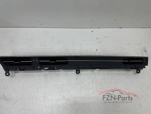 Gebruikte Luchtrooster Dashboard Audi A6 Avant (C8) Prijs € 99,00 Inclusief btw aangeboden door FZN Parts