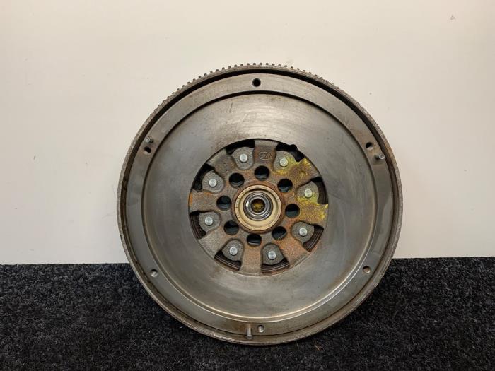 Tvåmassesvänghjul från en Mercedes-Benz Vito (639.6) 2.2 111 CDI 16V 4x4 2008