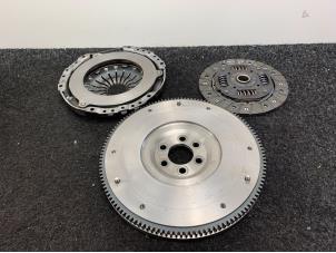 Nya Kopplingssats (komplett) Volkswagen Polo V (6R) 1.2 TSI 16V BlueMotion Technology Pris € 75,00 Inklusive moms erbjuds av Van Kronenburg Engines