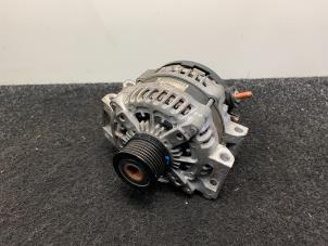 Begagnade Dynamo Jeep Grand Cherokee (WK/WK2) 3.0 CRD V6 24V Pris € 174,94 Inklusive moms erbjuds av Van Kronenburg Engines