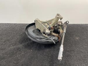 Używane Tylna piasta kola Volkswagen Passat Variant (3C5) 2.0 TDI 140 Cena € 74,95 Z VAT oferowane przez Van Kronenburg Engines