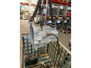 Gebruikte Versnellingsbak Kia Sportage (JE) 2.0 CRDi 16V VGT 4x4 Prijs € 299,95 Inclusief btw aangeboden door Van Kronenburg Engines