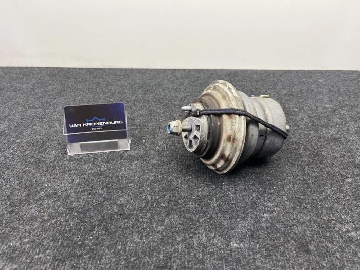 Motorfäste från en Jaguar XF (CC9) 3.0 D V6 24V