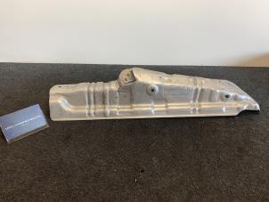 Begagnade Värmesköld BMW 5 serie (F10) 530d 24V Pris € 19,99 Inklusive moms erbjuds av Van Kronenburg Engines