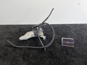 Nya Motorfäste Mercedes Sprinter 3,5t (906.73) 310 CDI 16V Pris € 25,00 Inklusive moms erbjuds av Van Kronenburg Engines