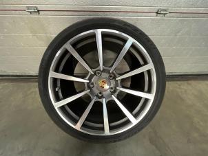 Begagnade Hjul + däck Porsche 911 (991) 3.0 24V Carrera T Pris € 605,00 Inklusive moms erbjuds av Van Kronenburg Engines