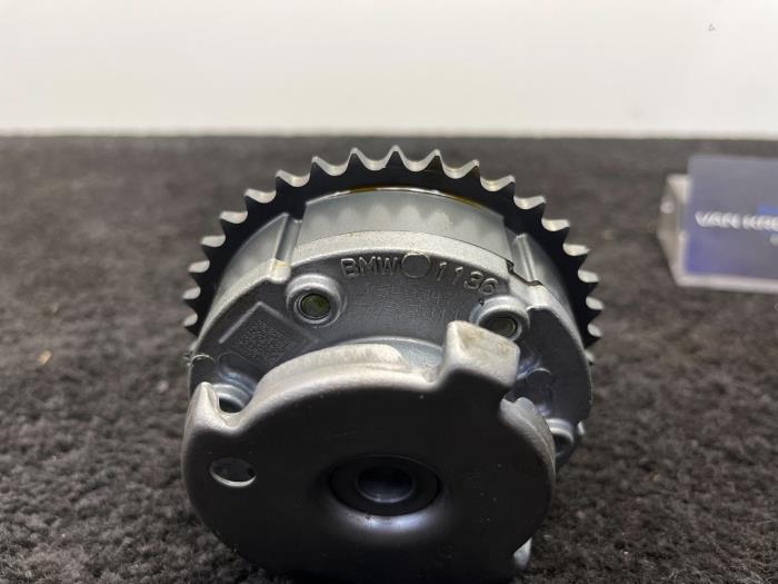 Nokkenas Verstelling van een BMW 3 serie (E90) 335i 24V 2008