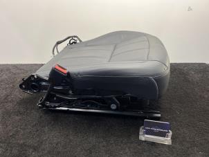 Begagnade Säte, vänster Landrover Range Rover Sport (LW) 2.0 16V P400e Pris € 500,00 Inklusive moms erbjuds av Van Kronenburg Engines