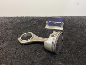 Używane Tlok BMW 5 serie (E60) 545i 32V Cena € 99,99 Z VAT oferowane przez Van Kronenburg Engines