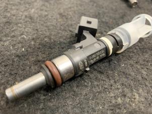 Gereviseerde Injector (benzine injectie) BMW 5 serie (E60) M5 V10 40V Prijs € 90,75 Inclusief btw aangeboden door Van Kronenburg Engines