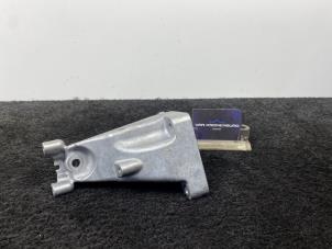 Begagnade Motorfäste Mercedes S (222.0/222.1) 3.0 S-350 BlueTEC, S-350 d 24V 4-Matic Pris € 99,95 Inklusive moms erbjuds av Van Kronenburg Engines