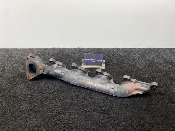 Avgasgrenrör från en Mercedes-Benz Sprinter 2t (901/902) 216 CDI 20V 2004