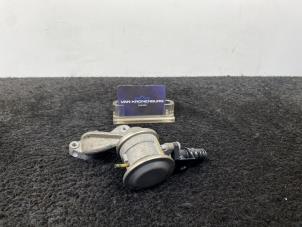 Używane Zawór EGR Audi RS 6 (C6) 5.0 V10 40V TFSI Cena € 25,00 Z VAT oferowane przez Van Kronenburg Engines