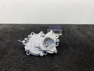 Nya Högtryckspump Peugeot Expert (V1/VA/VB/VE/VF/VT/VY) 2.0 Blue HDi 120 16V Pris € 150,00 Inklusive moms erbjuds av Van Kronenburg Engines