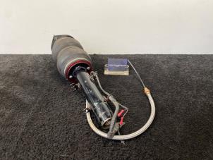 Begagnade Stötdämpare, vänster fram Audi RS3 Pris på förfrågan erbjuds av Van Kronenburg Engines