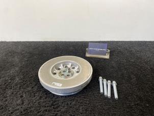 Nowe Kolo pasowe walu korbowego Mercedes A-Klasse AMG (177.0) 2.0 A-45 AMG Turbo 16V 4Matic+ Cena € 250,00 Z VAT oferowane przez Van Kronenburg Engines