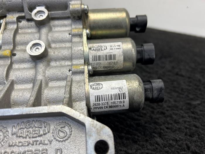 Hydraulpump från en Lamborghini Murcielago Roadster 6.2 V12 48V