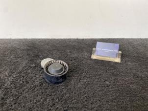 Gebruikte Spanrol Multiriem BMW M3 (F80) 3.0 24V CS Prijs € 30,00 Inclusief btw aangeboden door Van Kronenburg Engines