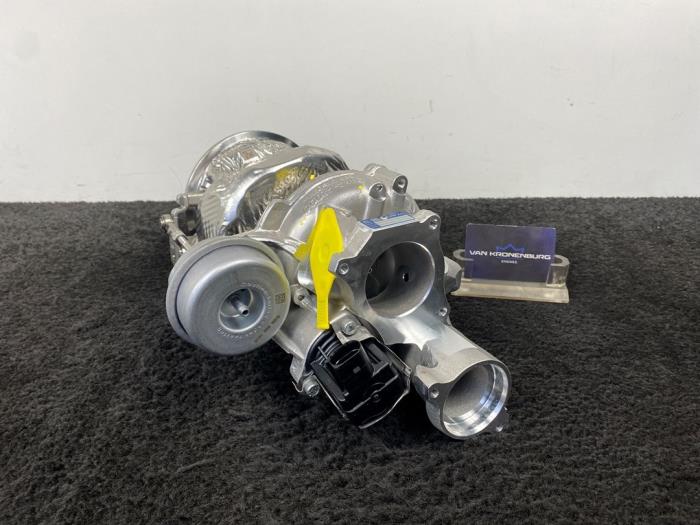 Turbo från en Audi RS 6 Avant (C8) 4.0 V8 TFSI Mild Hybrid 32V 2023