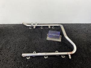 Gebruikte Common rail (Injectie) Mercedes C (W203) 3.2 C-320 V6 18V Prijs € 20,00 Inclusief btw aangeboden door Van Kronenburg Engines