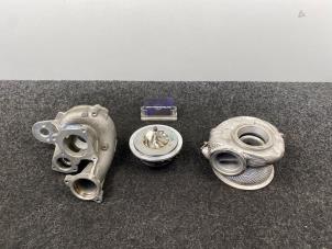 Begagnade Turbo Audi RS 6 Avant (C8) 4.0 V8 TFSI Mild Hybrid 32V Pris på förfrågan erbjuds av Van Kronenburg Engines