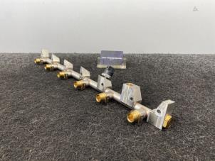 Gebruikte Common rail (Injectie) BMW 7 serie (E65/E66/E67) 760i,Li 6.0 V12 48V Prijs € 99,99 Inclusief btw aangeboden door Van Kronenburg Engines