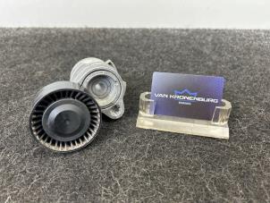 Używane Rolka napinajaca pasa wieloklinowego BMW 5 serie (E60) 545i 32V Cena € 24,95 Z VAT oferowane przez Van Kronenburg Engines
