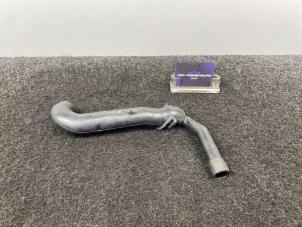 Gebruikte Aanzuigslang Lucht Chrysler PT Cruiser 2.2 CRD 16V Prijs € 9,99 Inclusief btw aangeboden door Van Kronenburg Engines