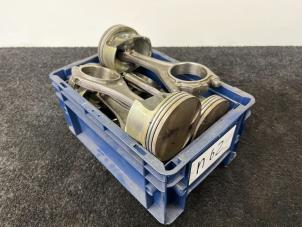 Używane Tlok BMW 6 serie (E64) 645 Ci 4.4 V8 32V Cena € 60,00 Z VAT oferowane przez Van Kronenburg Engines