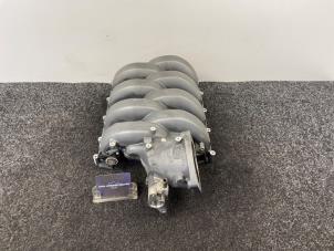 Begagnade Insugsrör Audi RS 4 Avant (B7) 4.2 V8 40V Pris € 1.815,00 Inklusive moms erbjuds av Van Kronenburg Engines