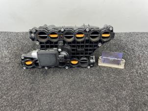 Używane Kolektor dolotowy Maserati Ghibli III 3.0 Diesel Cena € 500,00 Z VAT oferowane przez Van Kronenburg Engines