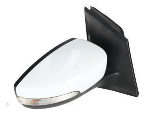 Używane Lusterko zewnetrzne prawe Ford Kuga Cena € 227,00 Z VAT oferowane przez Autorecycling Kempers