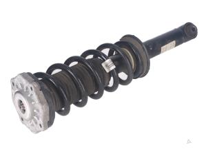 Gebruikte Schokdemperpoot links-achter BMW X3 Prijs € 120,00 Inclusief btw aangeboden door Autorecycling Kempers