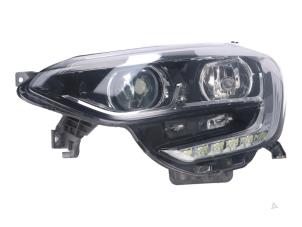 Begagnade Strålkastare, vänster Renault Megane Pris € 235,00 Inklusive moms erbjuds av Autorecycling Kempers