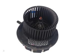 Używane Element grzewczy Volkswagen Golf Cena € 29,00 Z VAT oferowane przez Autorecycling Kempers